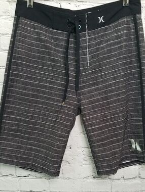 Hurley Mens Swim Trunks Black White Size 28 Small